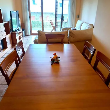 Apartman Planta Baja Con Jardin En Llivia